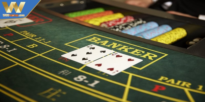Cách Đánh Baccarat Chi Tiết Từ A–Z Cho Người Mới Tham Gia 4 Baccarat là trò chơi bài phổ biến rất được ưa chuộng tại các sòng bạc